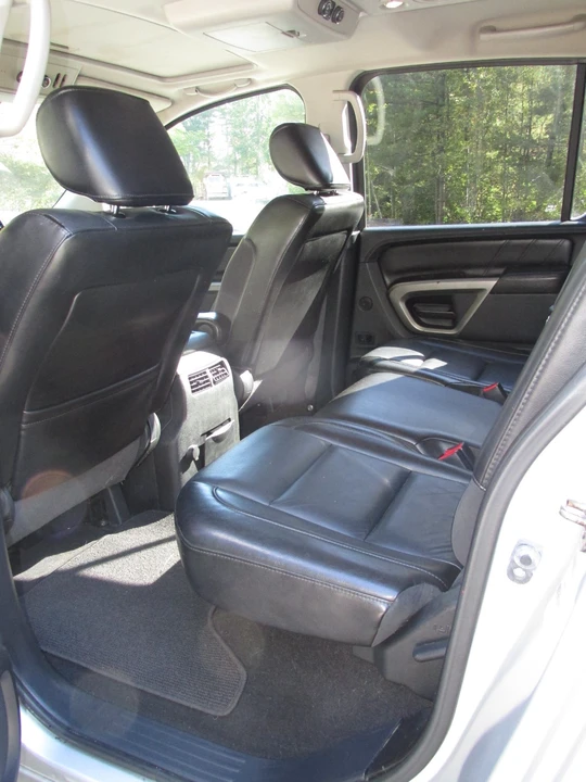 2015 Nissan Armada - Image 14 of 21