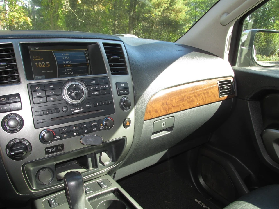 2015 Nissan Armada - Image 15 of 21