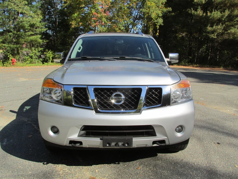 2015 Nissan Armada - Image 4 of 21