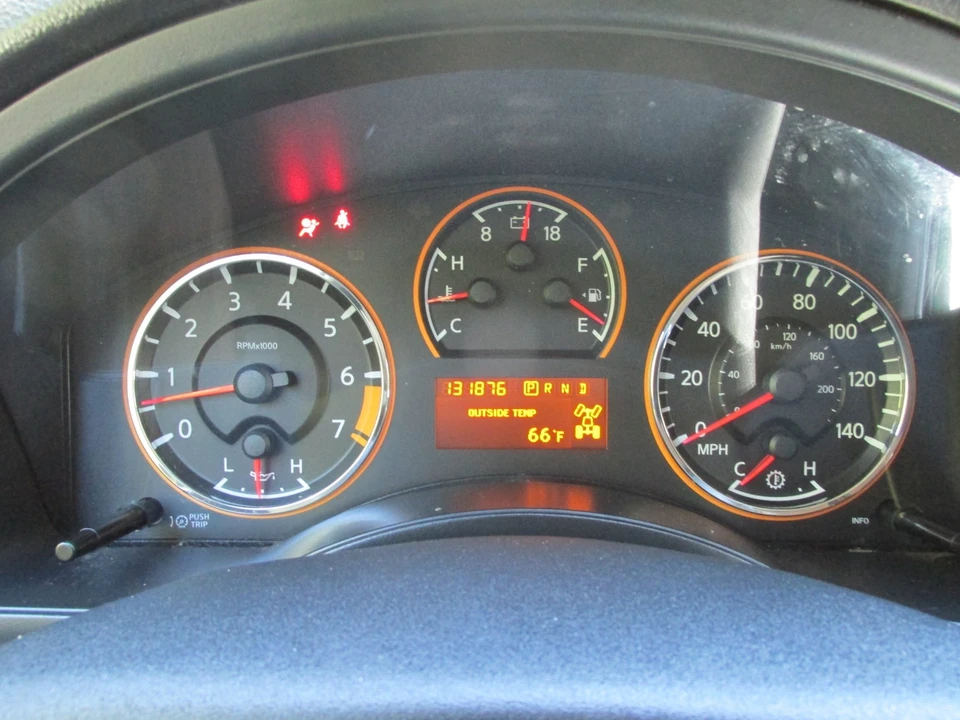 2015 Nissan Armada - Image 20 of 21