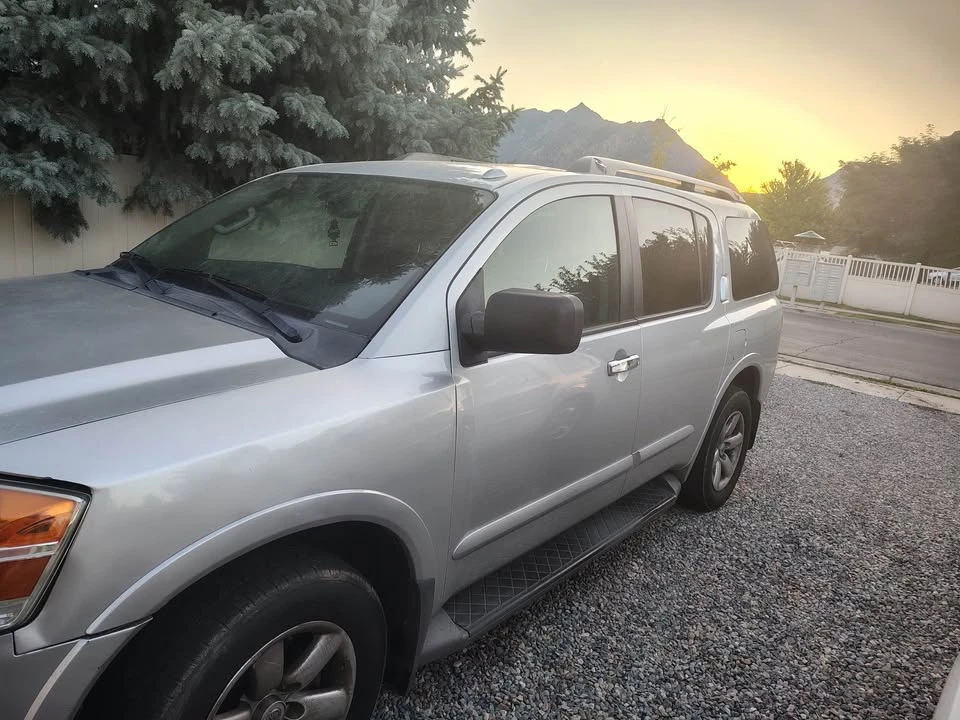 2015 Nissan Armada - Image 2 of 12