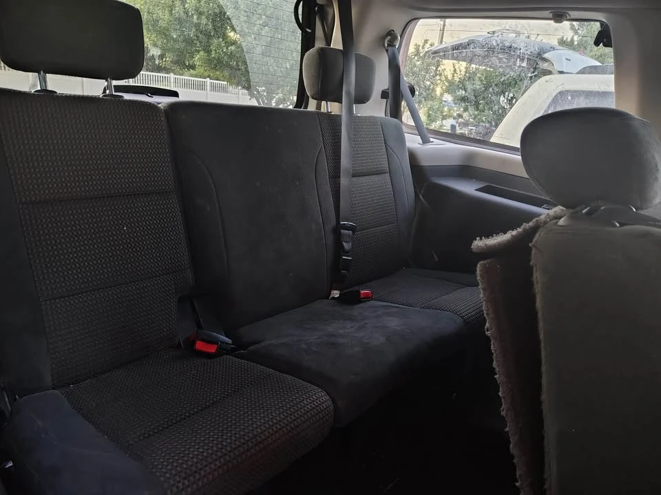 2015 Nissan Armada - Image 5 of 12