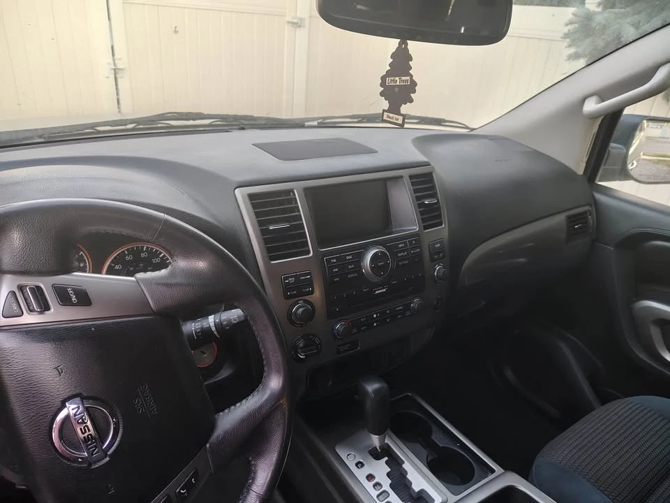 2015 Nissan Armada - Image 9 of 12