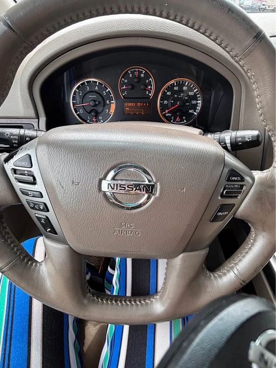 2015 Nissan Armada - Image 6 of 7