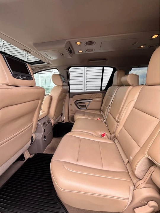 2015 Nissan Armada - Image 3 of 7