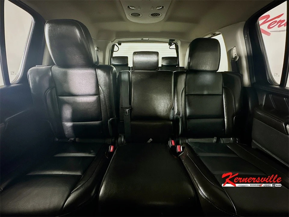 2015 Nissan Armada - Image 13 of 21
