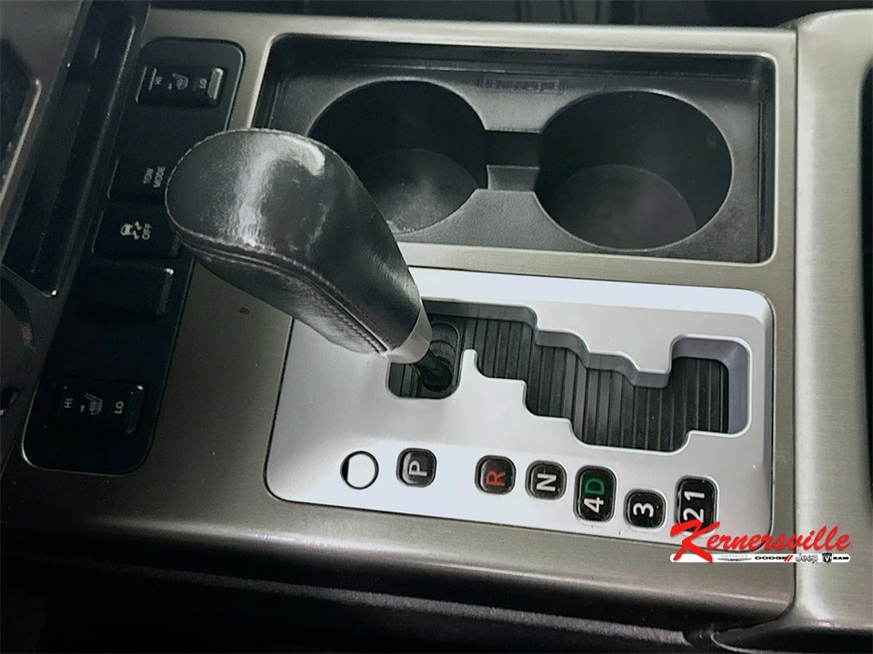 2015 Nissan Armada - Image 16 of 21