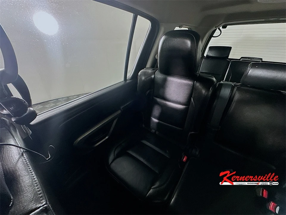 2015 Nissan Armada - Image 12 of 21