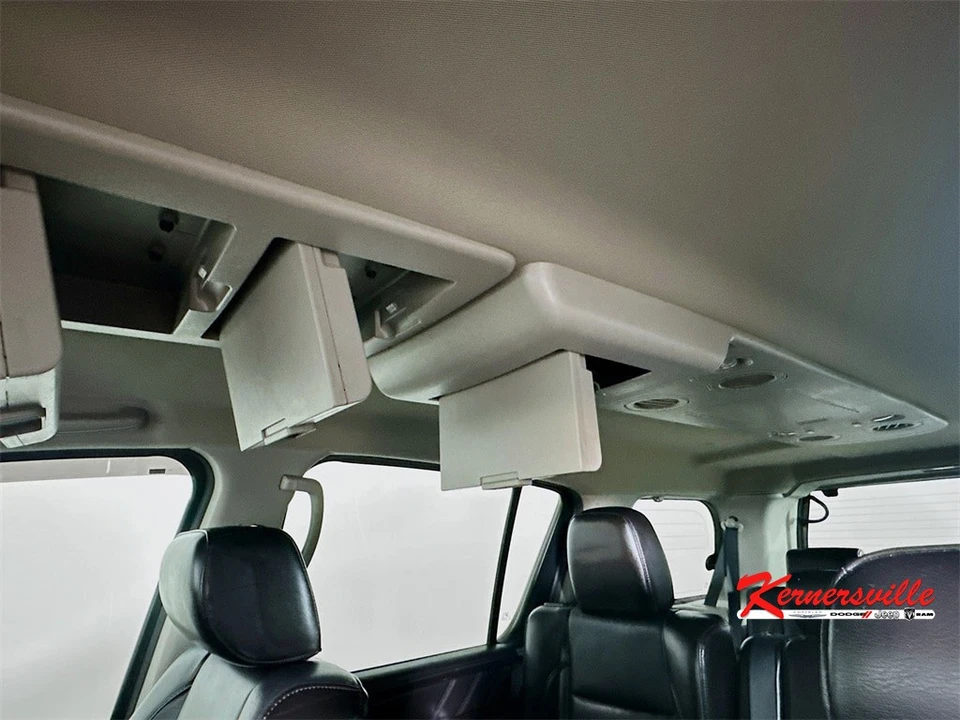 2015 Nissan Armada - Image 20 of 21
