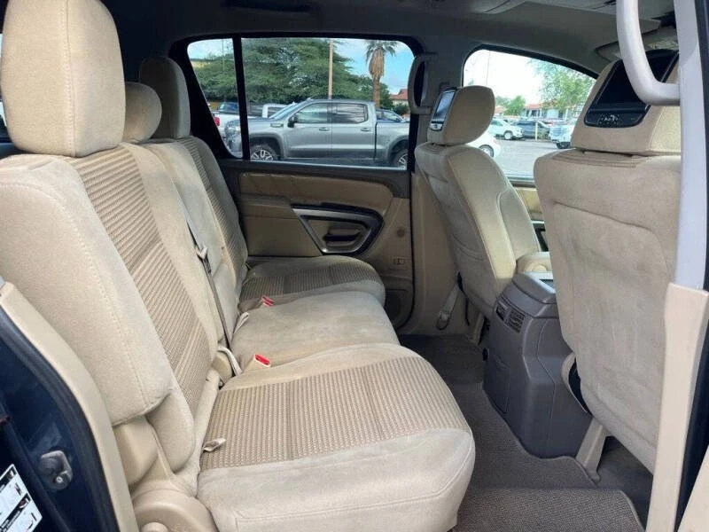 2015 Nissan Armada - Image 8 of 14