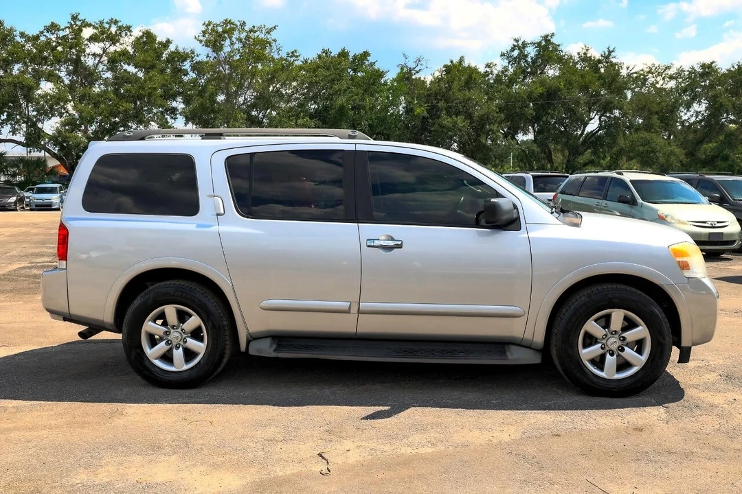 2015 Nissan Armada - Image 13 of 21