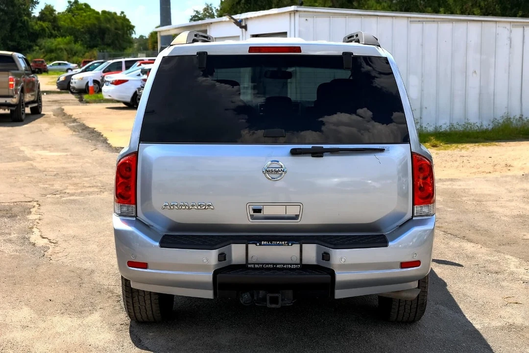 2015 Nissan Armada - Image 9 of 21