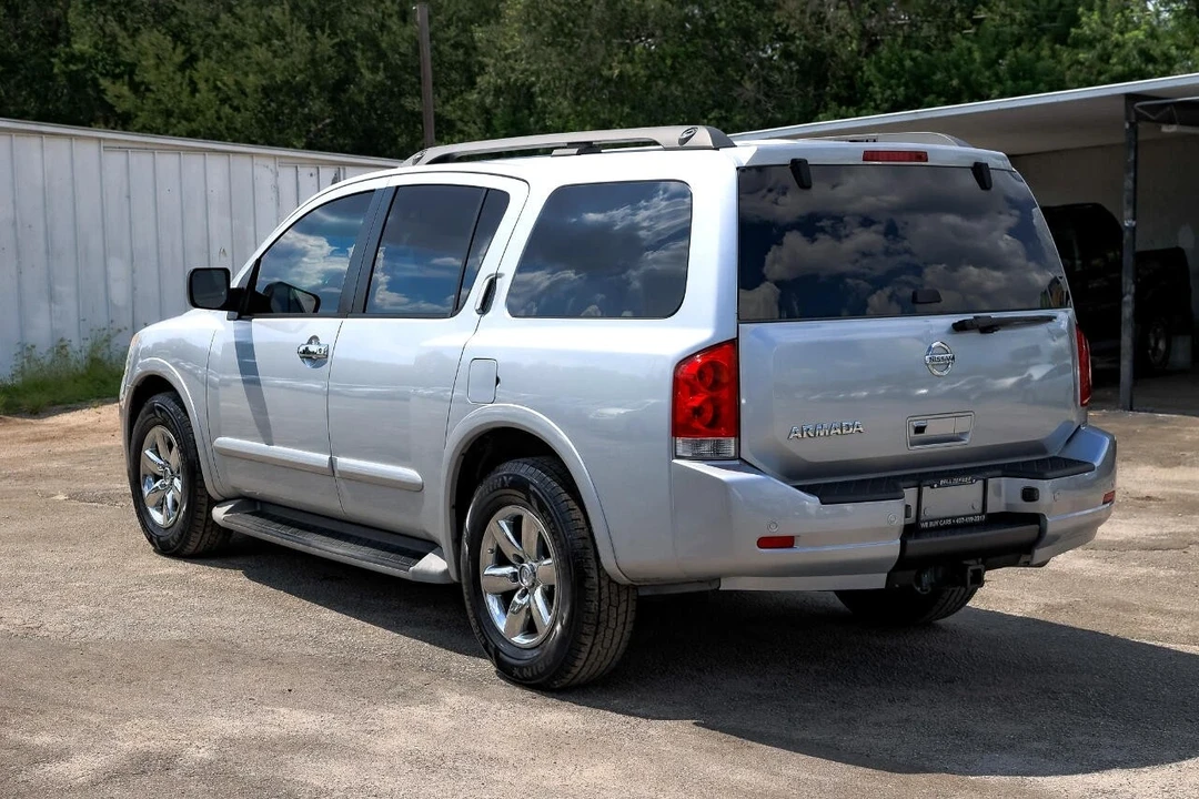 2015 Nissan Armada - Image 5 of 21