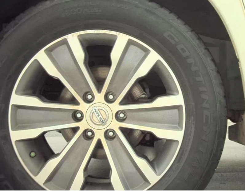 2015 Nissan Armada - Image 14 of 21