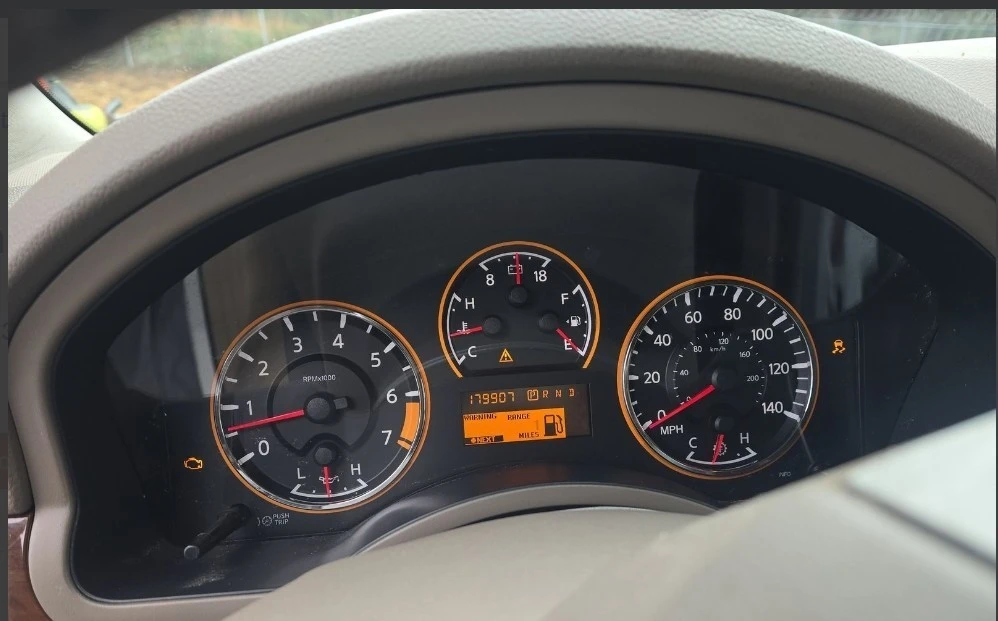 2015 Nissan Armada - Image 18 of 21