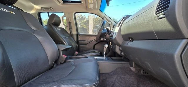 2015 Nissan Frontier 2nd Gen - Image 15 of 21