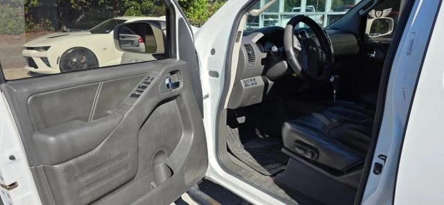 2015 Nissan Frontier 2nd Gen - Image 10 of 21