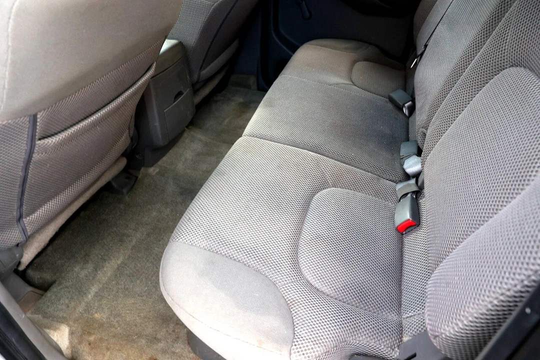 2015 Nissan Frontier 2nd Gen - Image 8 of 12