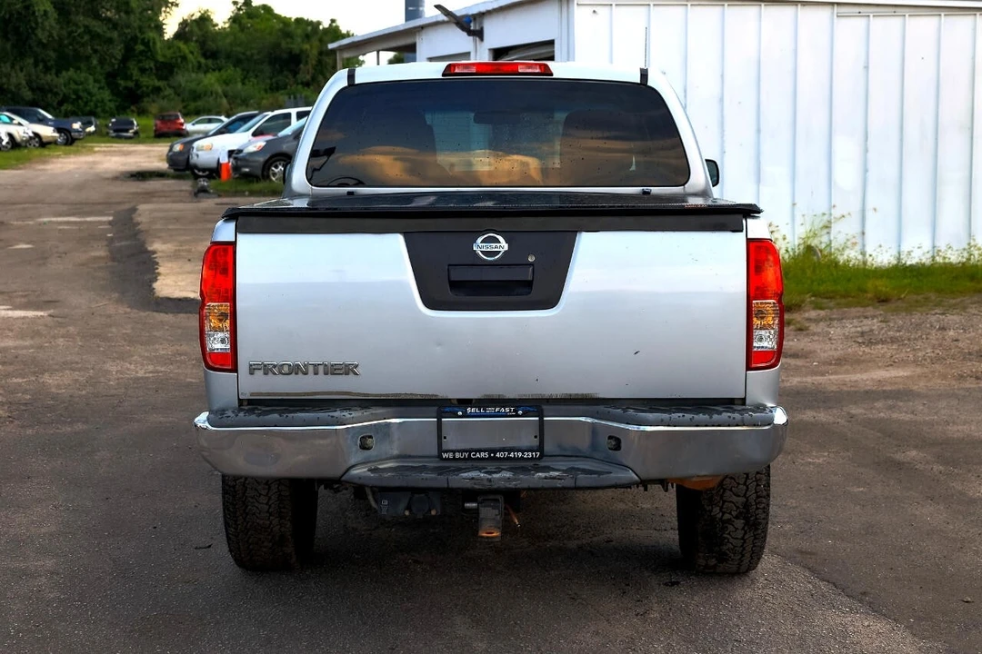 2015 Nissan Frontier 2nd Gen - Image 9 of 12