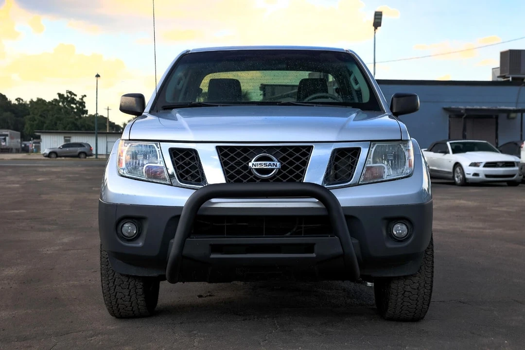 2015 Nissan Frontier 2nd Gen - Image 17 of 21