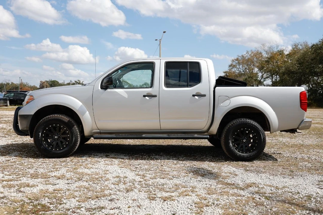 2015 Nissan Frontier 2nd Gen - Image 3 of 21