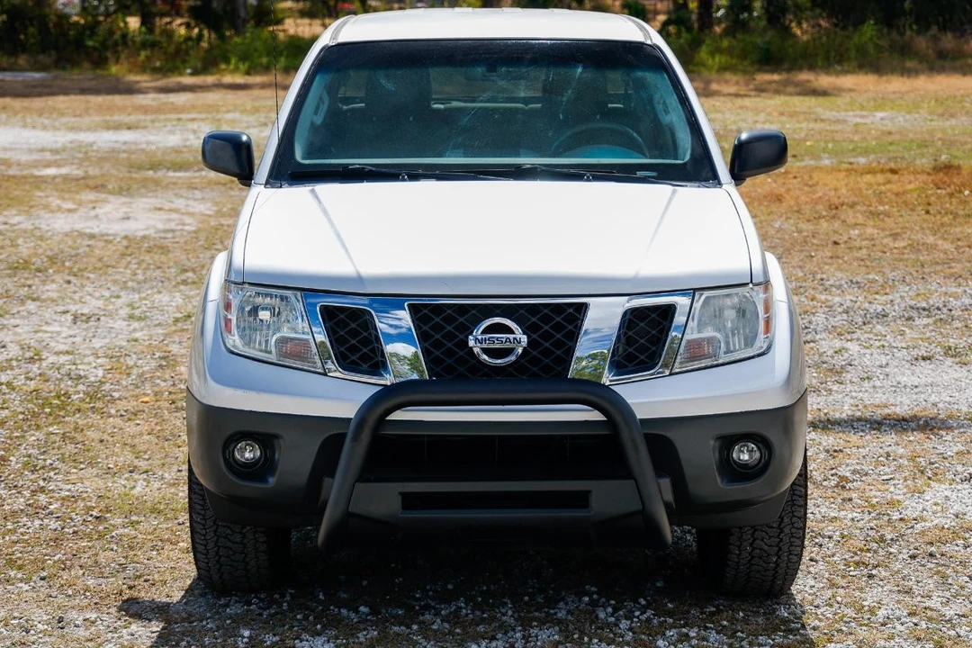 2015 Nissan Frontier 2nd Gen - Image 19 of 21
