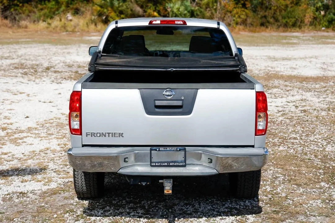 2015 Nissan Frontier 2nd Gen - Image 9 of 21