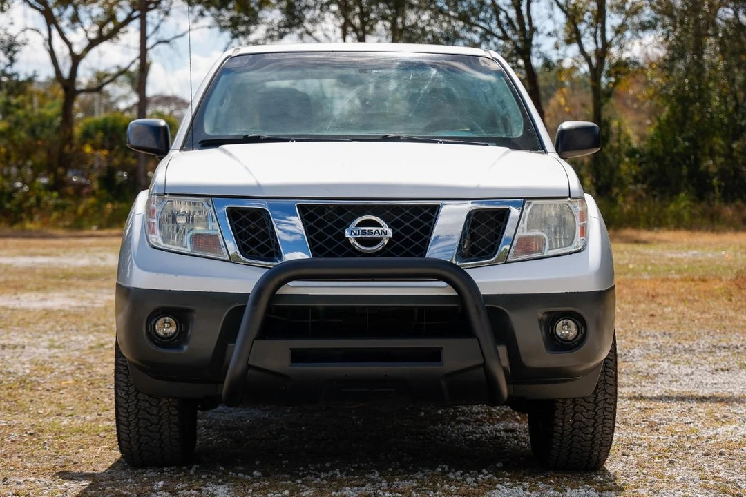 2015 Nissan Frontier 2nd Gen - Image 17 of 21