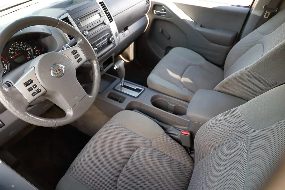 2015 Nissan Frontier 2nd Gen - Image 6 of 21