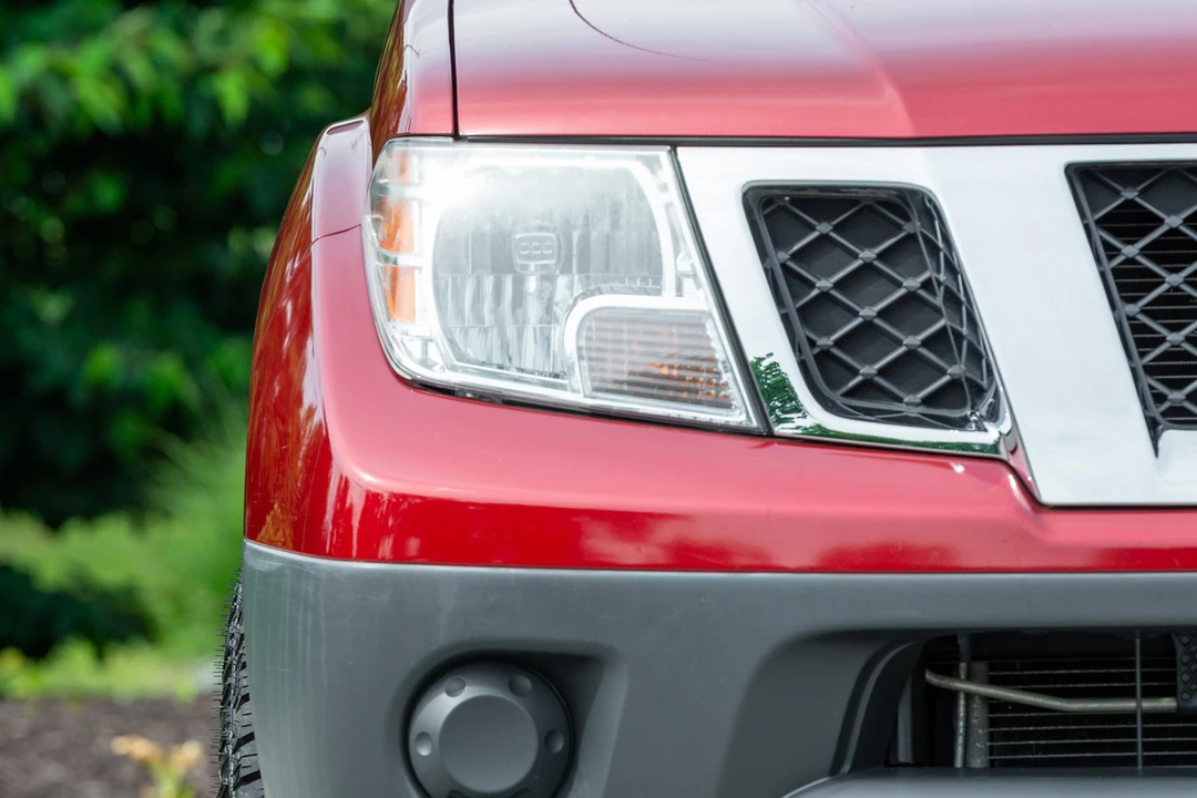 2015 Nissan Frontier 2nd Gen - Image 9 of 31