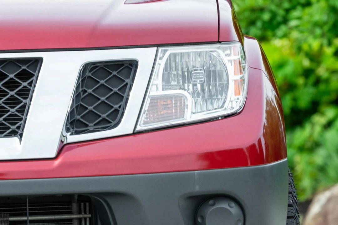 2015 Nissan Frontier 2nd Gen - Image 10 of 31