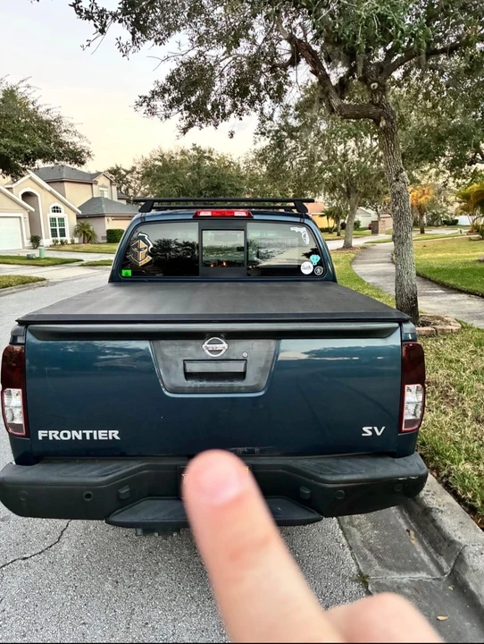 2015 Nissan Frontier 2nd Gen - Image 4 of 14