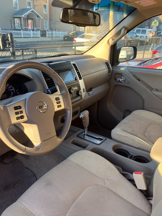 2015 Nissan Frontier 2nd Gen - Image 5 of 7