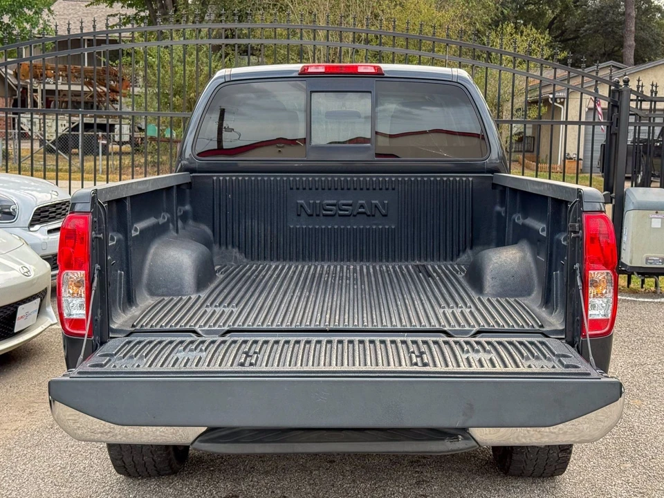 2015 Nissan Frontier 2nd Gen - Image 9 of 12