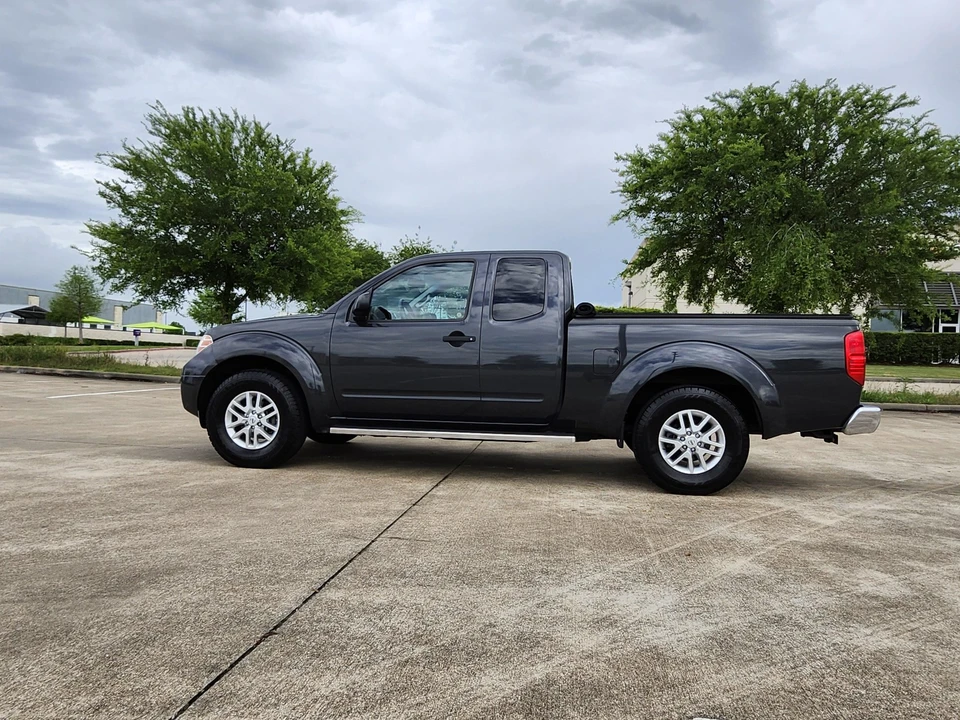 2015 Nissan Frontier 2nd Gen - Image 25 of 31