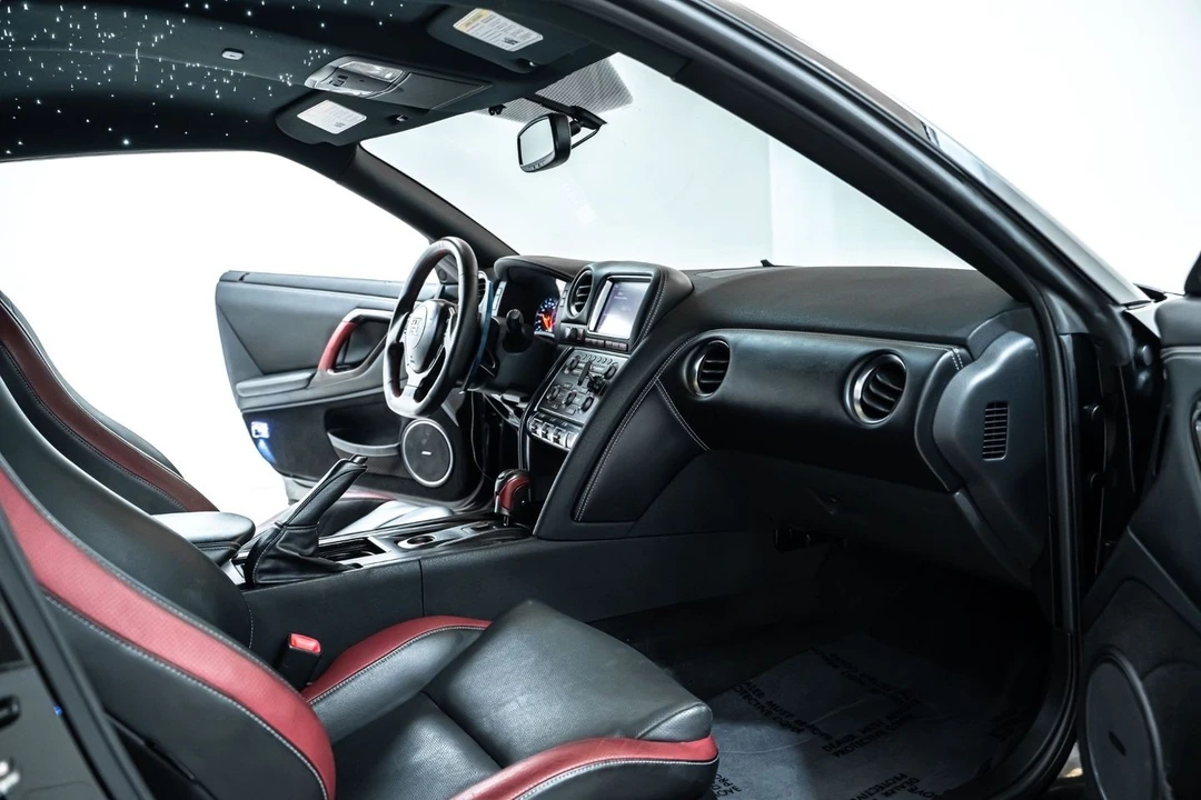 2015 Nissan R35 GT-R Black Edition - Image 26 of 31