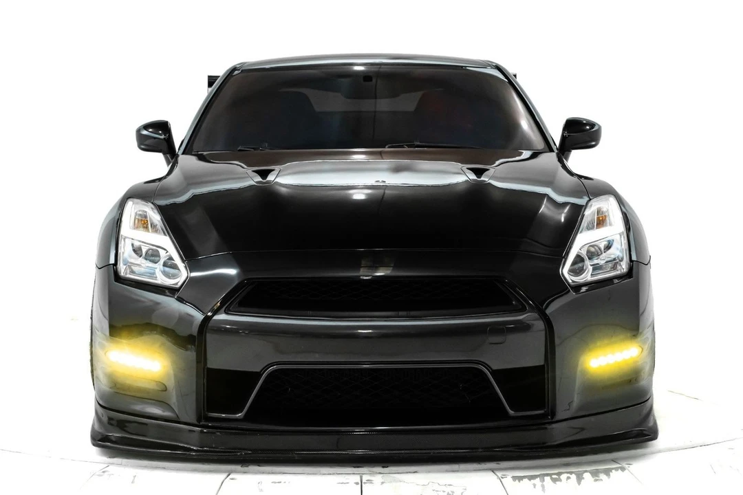 2015 Nissan R35 GT-R Black Edition - Image 9 of 31