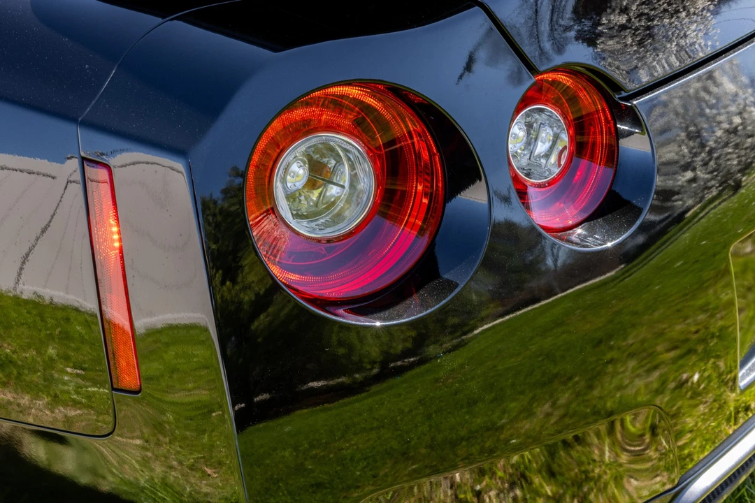 2015 Nissan R35 GT-R Black Edition - Image 17 of 31