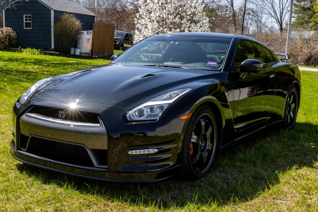 2015 Nissan R35 GT-R Black Edition - Image 2 of 31