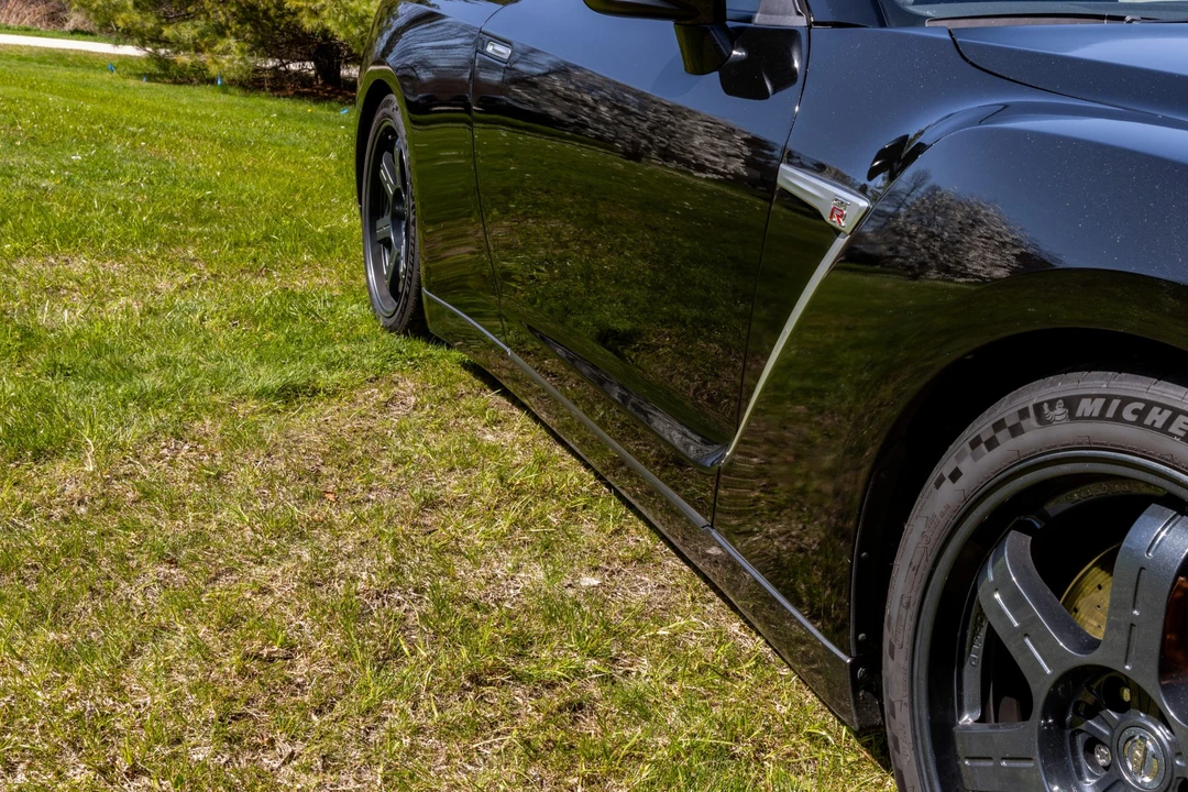 2015 Nissan R35 GT-R Black Edition - Image 9 of 31