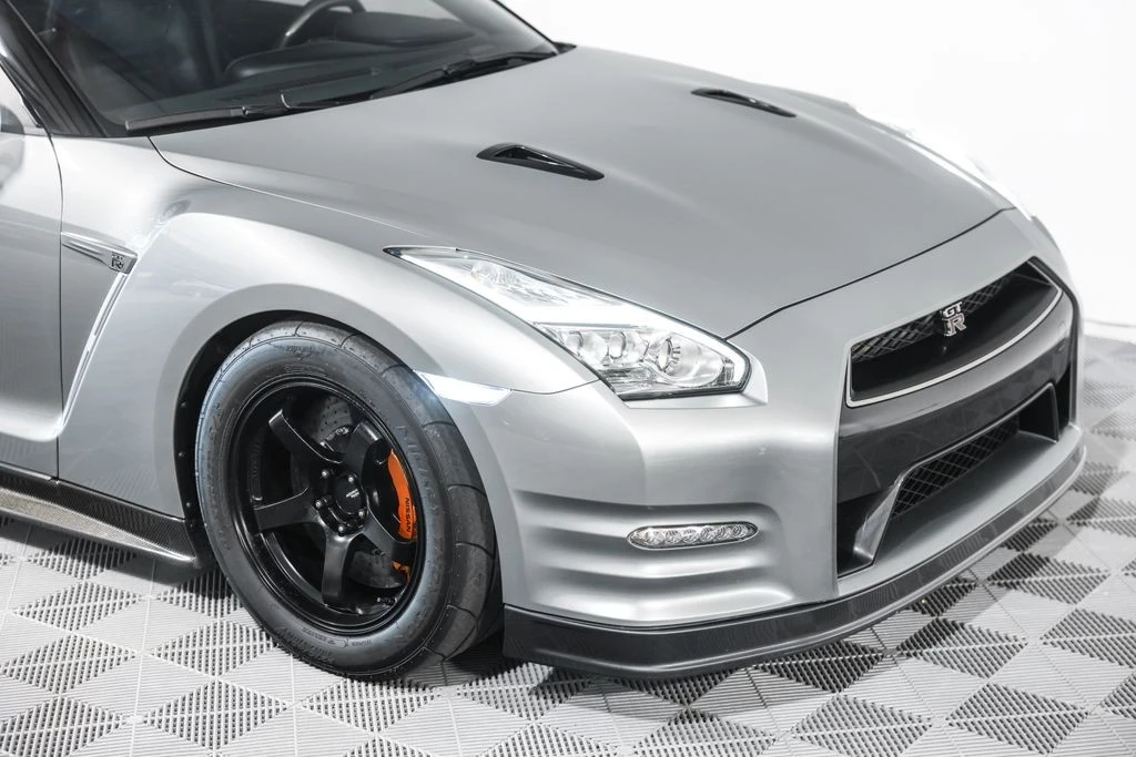 2015 Nissan R35 GT-R Black Edition - Image 6 of 31