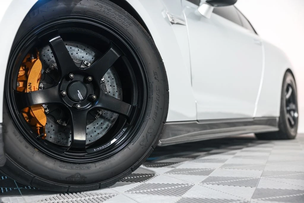 2015 Nissan R35 GT-R Black Edition - Image 12 of 31