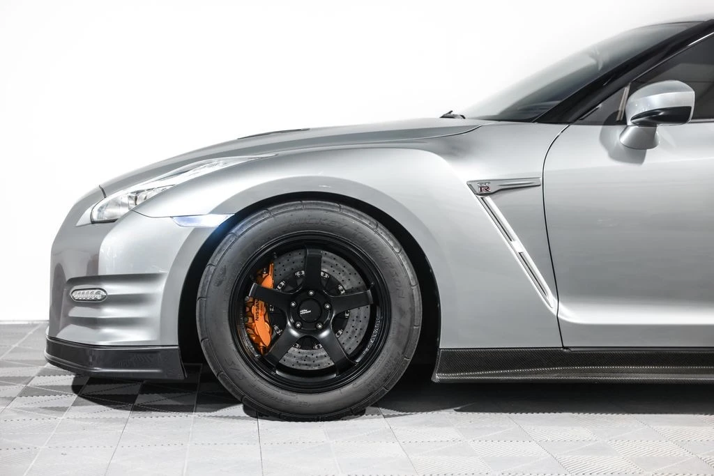 2015 Nissan R35 GT-R Black Edition - Image 15 of 31