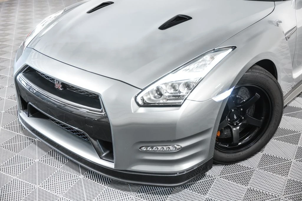 2015 Nissan R35 GT-R Black Edition - Image 13 of 31