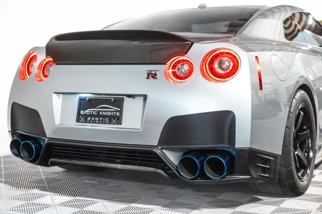 2015 Nissan R35 GT-R Black Edition - Image 10 of 31