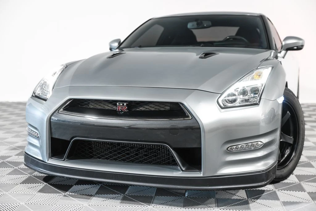 2015 Nissan R35 GT-R Black Edition - Image 11 of 31