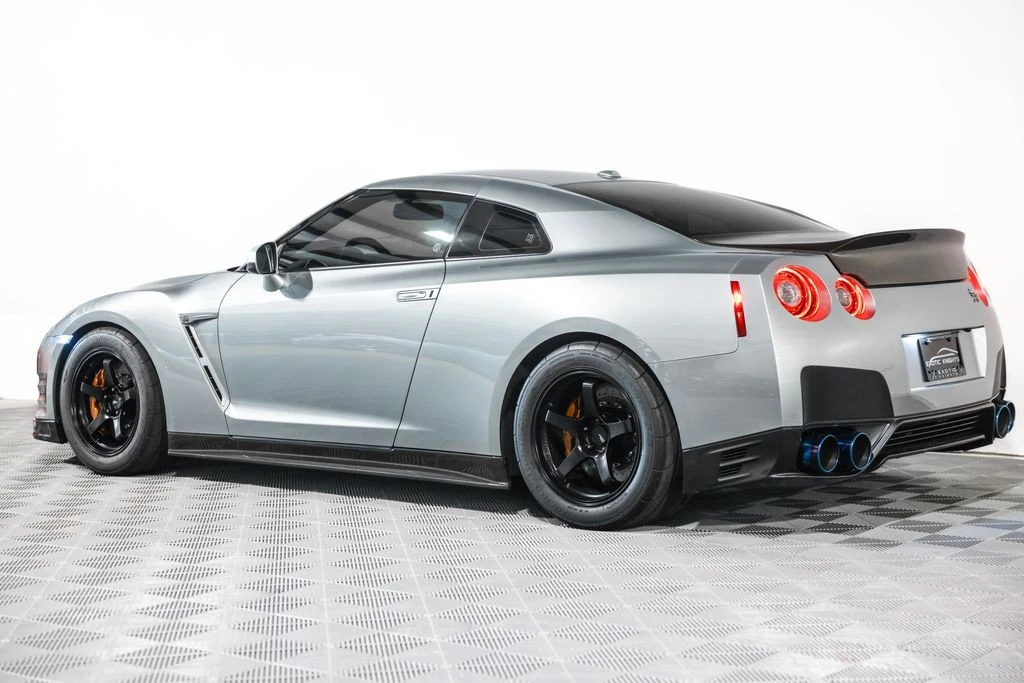 2015 Nissan R35 GT-R Black Edition - Image 17 of 31