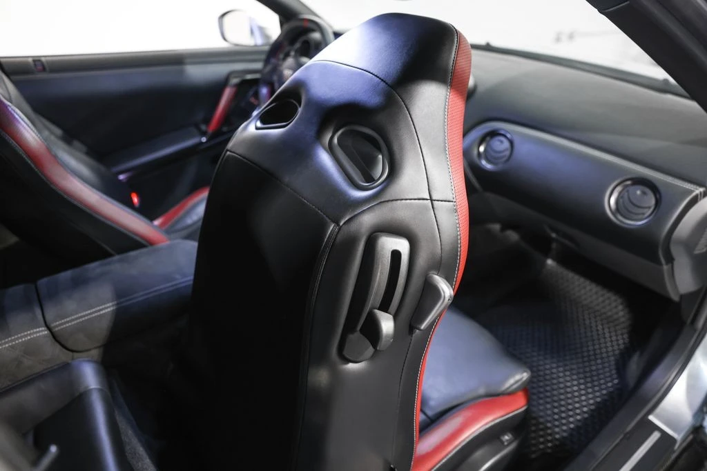 2015 Nissan R35 GT-R Black Edition - Image 29 of 31