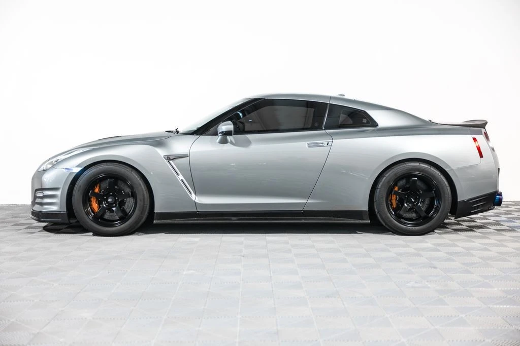 2015 Nissan R35 GT-R Black Edition - Image 14 of 31