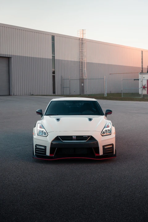 2015 Nissan R35 GT-R NISMO - Image 2 of 31